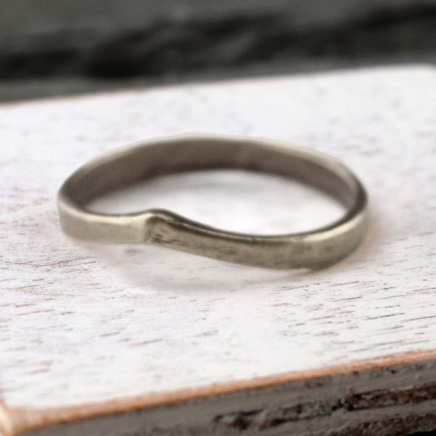 Silver Curved Band Ring, Ring, Unmarked Industries - unX Industries - artisan jewelry made in U.S.A 